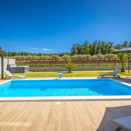 Beautiful Modern Villa *